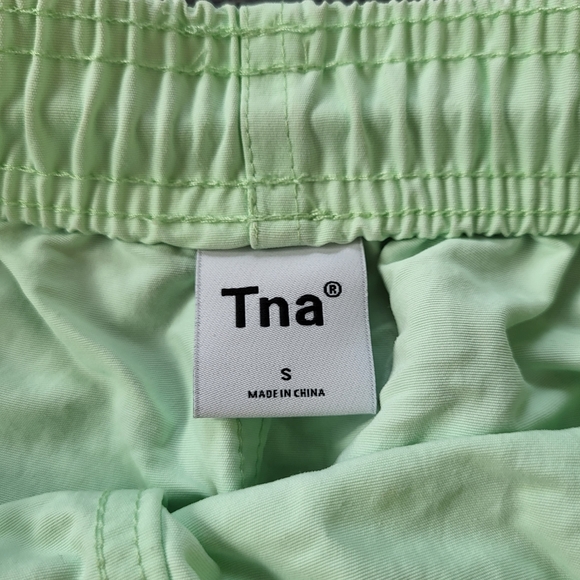 Aritzia TNA Fresh Mint Green Size S Shorts - Picture 6 of 6
